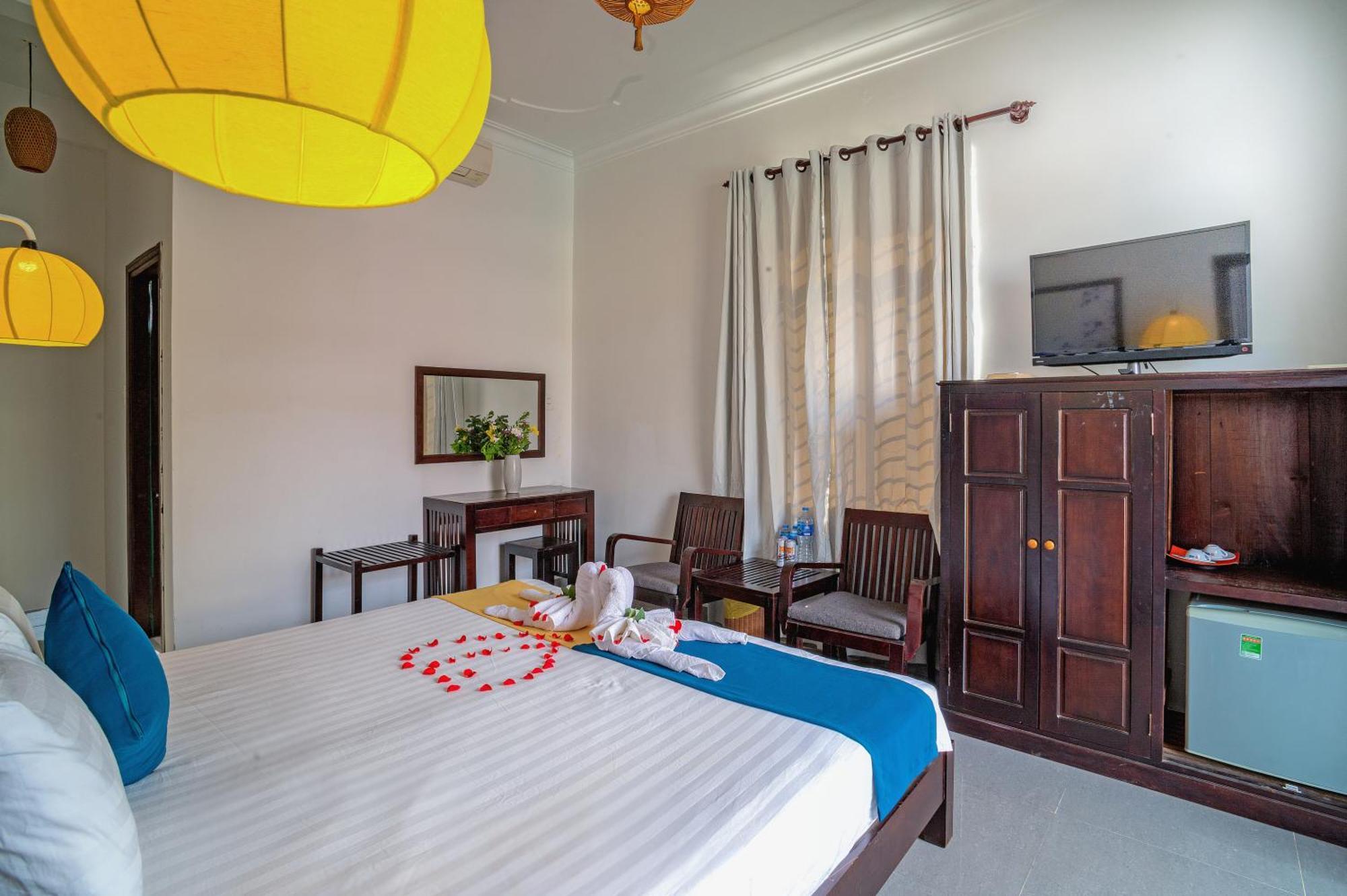 Hoi An Viet House Homestay ภายนอก รูปภาพ
